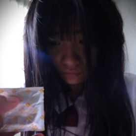 【制服】お金に困ってp活をしている女のコに高額報酬でハメ撮りをお願いしてみました。149cm39kgAカップ小柄控えめ18歳ちゃんの初めてぴゅあおまんこに極太チンポを挿入【卒業】